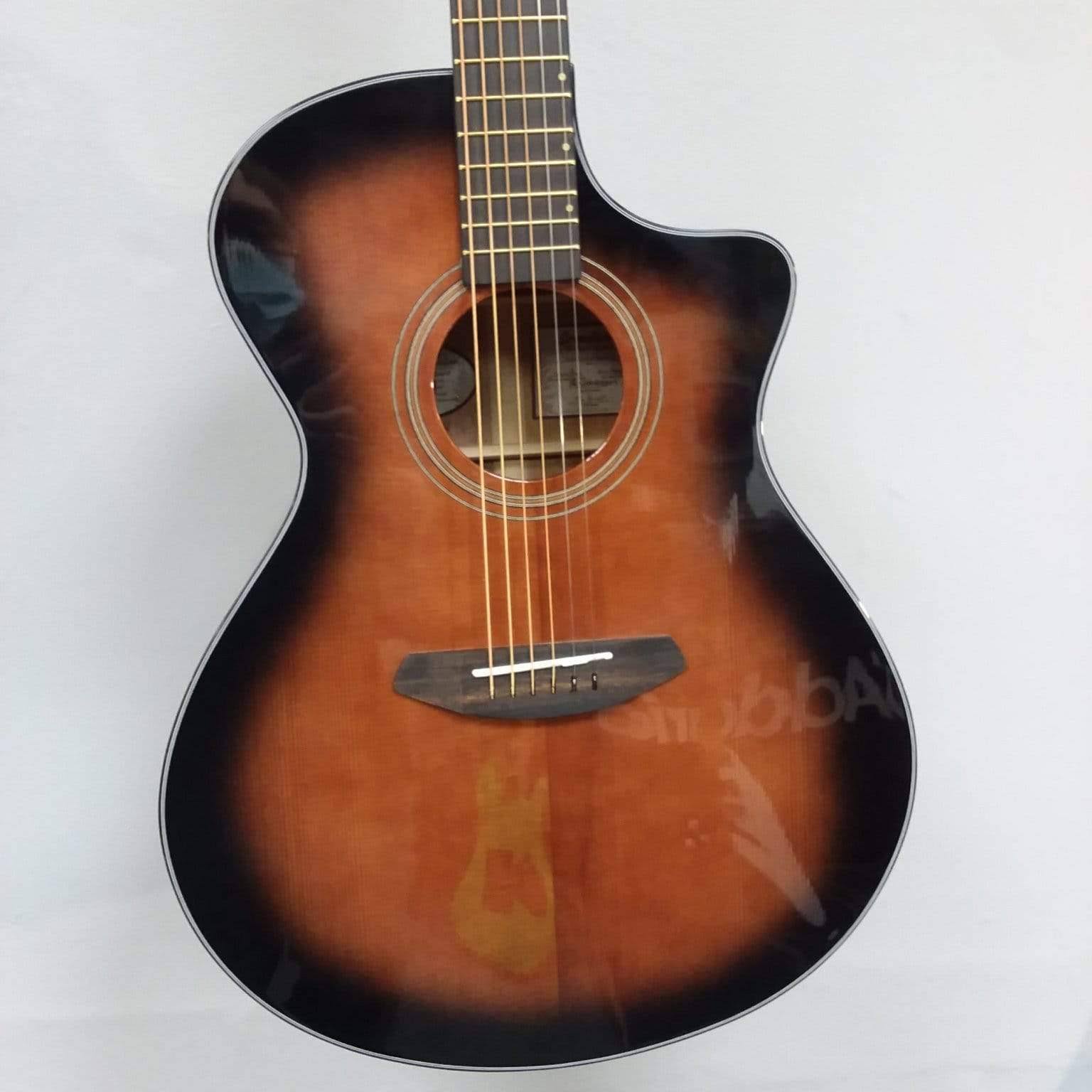 Breedlove Organic Performer Concerto CE Acoustic Electric Guitar Bourbon Burst