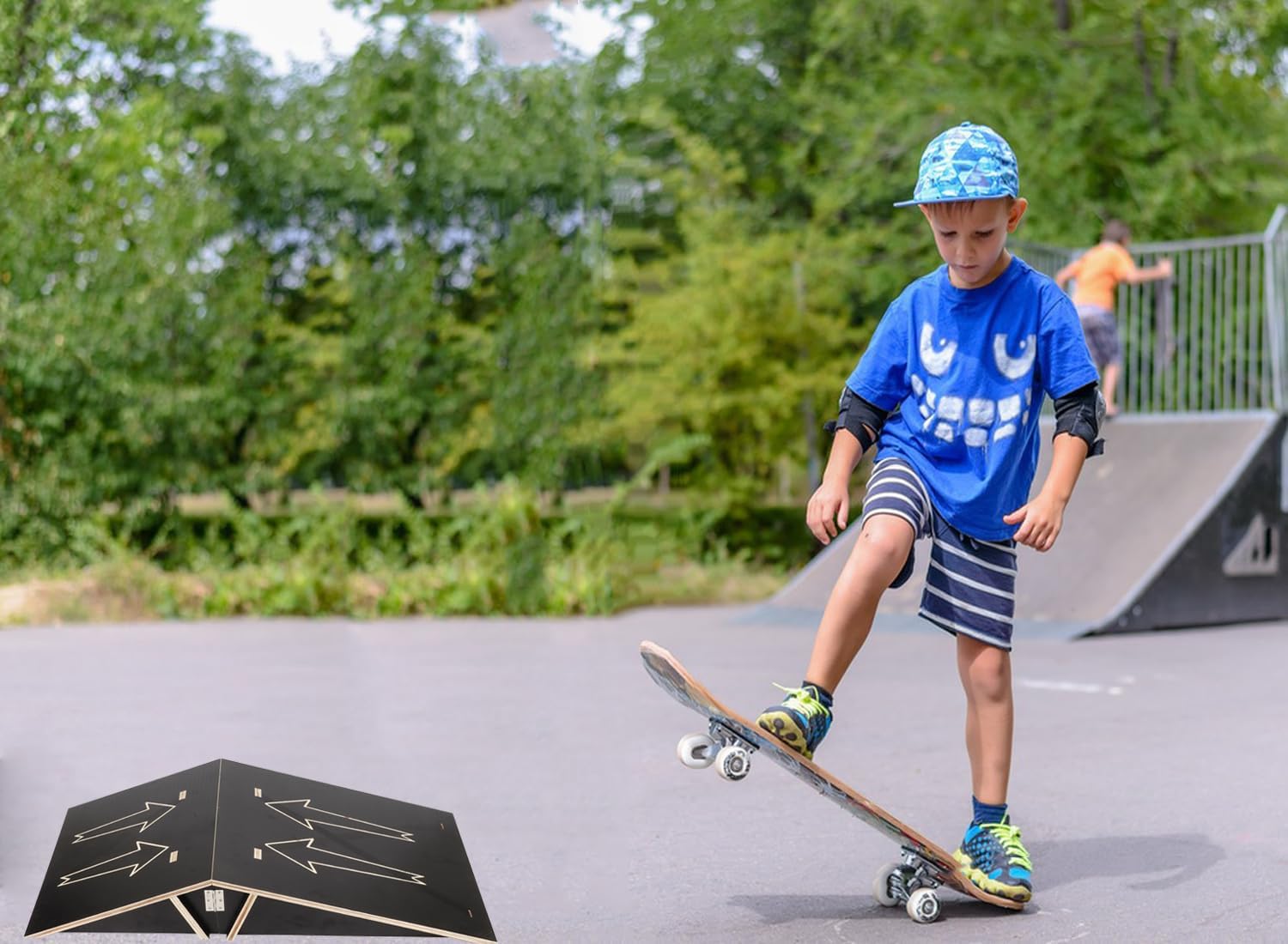 Skateboard Ramp Bike Ramp Double Sided Scooter ramp Skate ramp RC ramp with Carry Rope for Kids Boys Girls Adults Jumping Foldable Jump and Trick Ramp Launch Ramps Skateboard Accessory Black