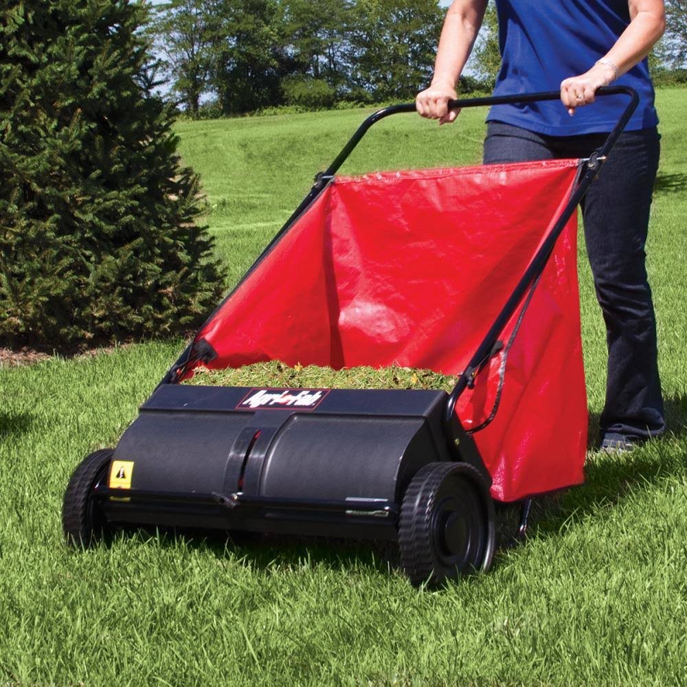Agri-Fab 45-0218 26 in. Push Lawn Sweeper