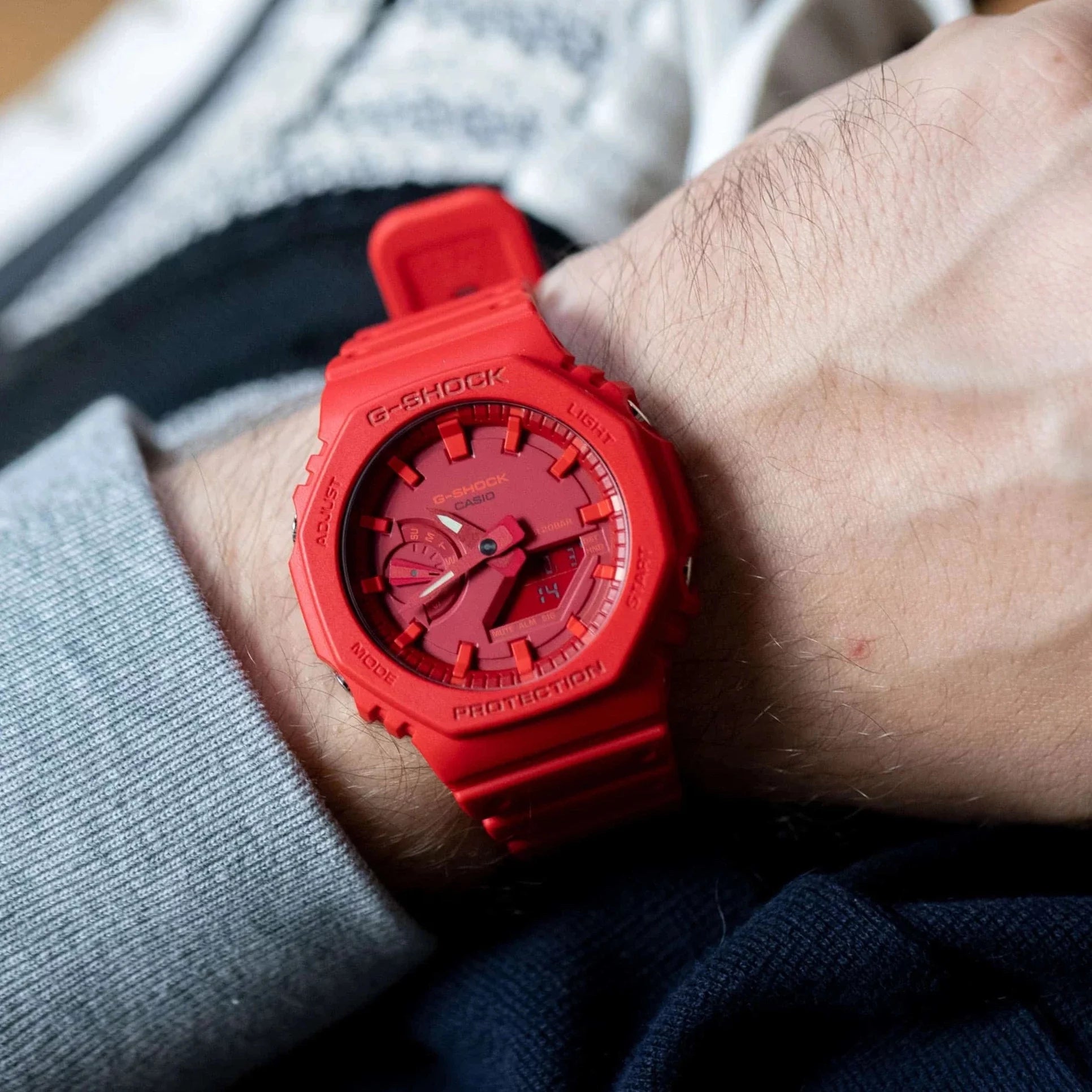 Casio G-Shock Alarm World Time Quartz Analog-Digital Red Dial Men's Watch GA2100-4A