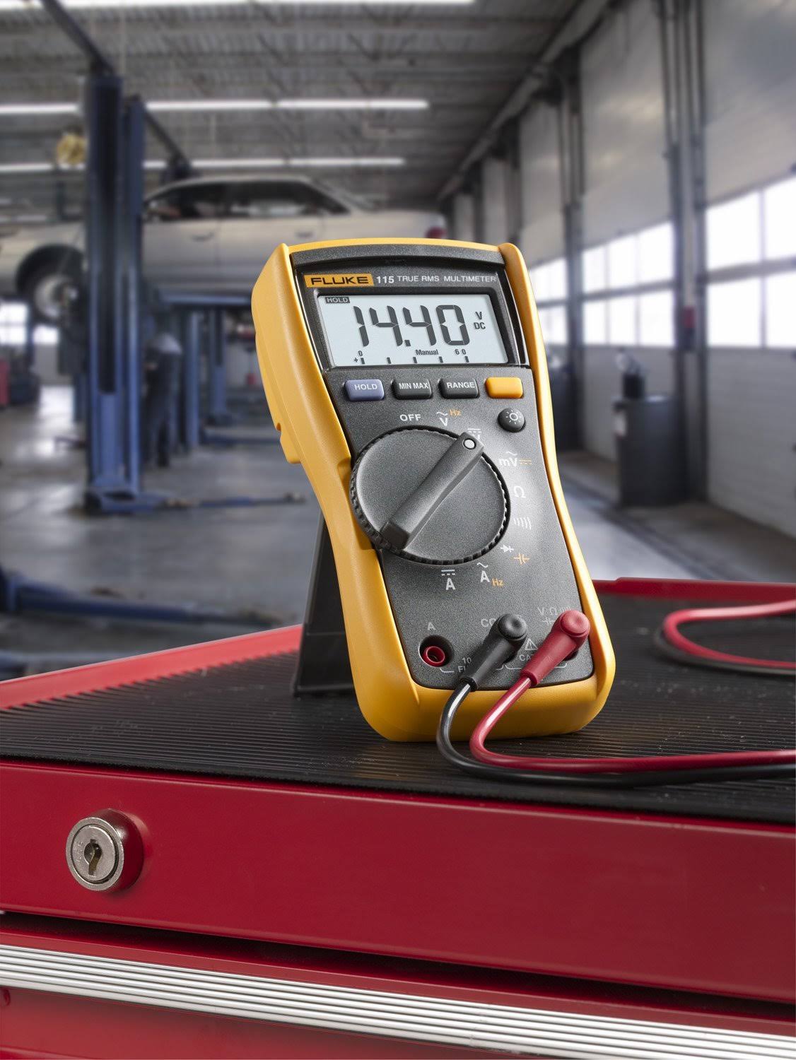 Fluke 115 Compact True-RMS Digital Multimeter