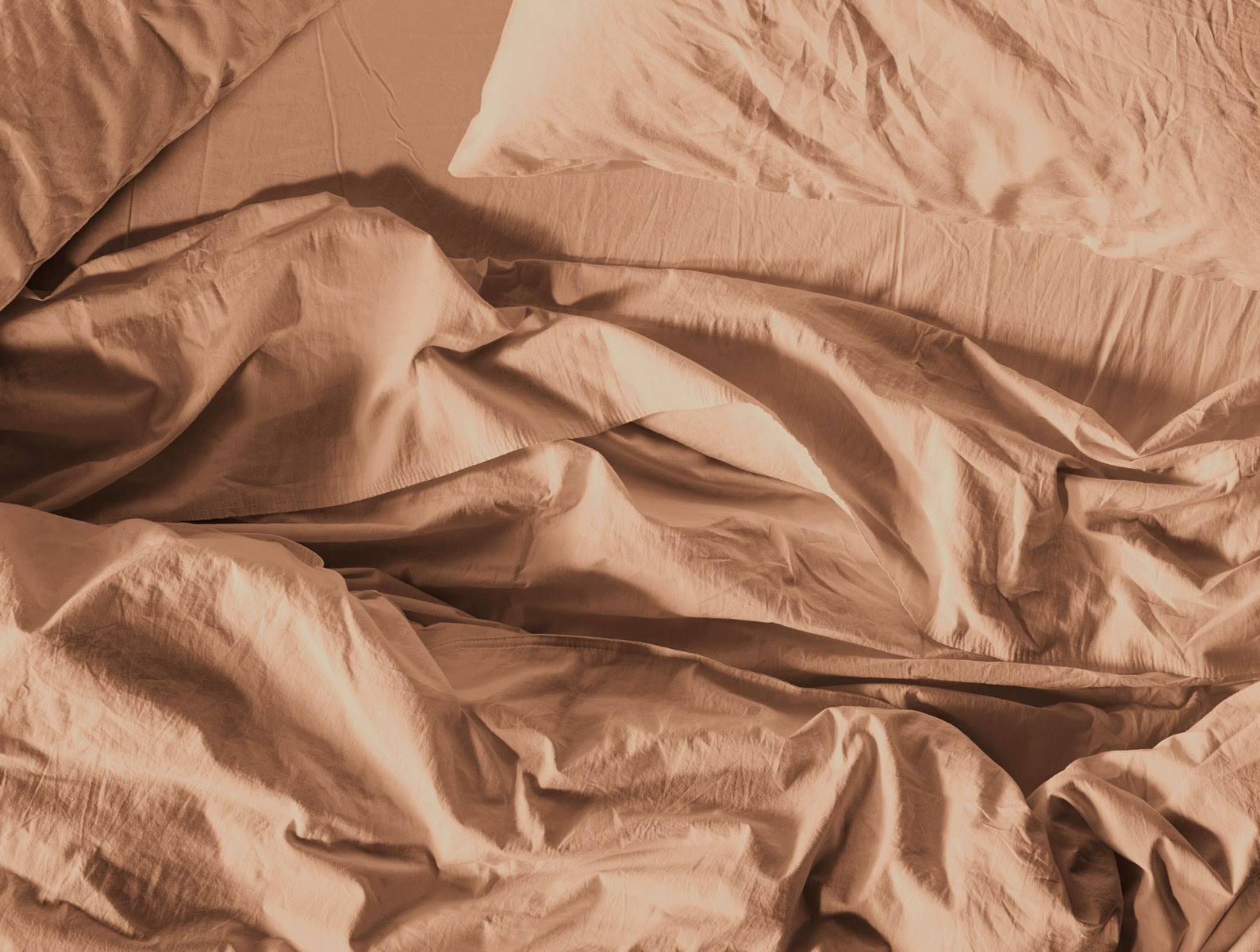 Coyuchi | Organic Crinkled Percale Fitted Sheet King Steel Blue